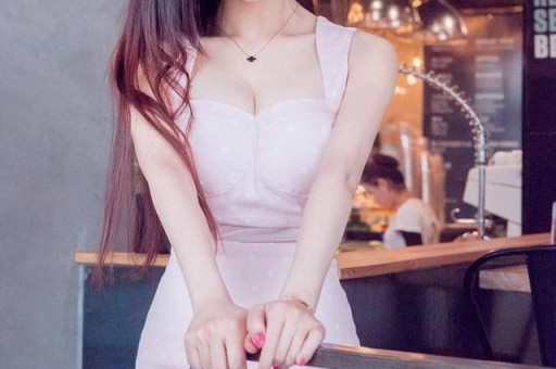 香港女星淡出娱乐多年曾因丈夫出轨离婚如今在国外经营武馆