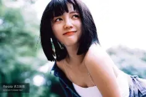 三山凌辉被曝出轨后毫不遮掩亲密姿态