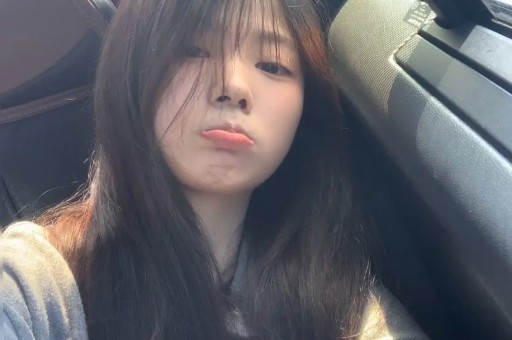互相出轨各玩各的？结婚33年后蒋雯丽如今现身医院不见顾长卫